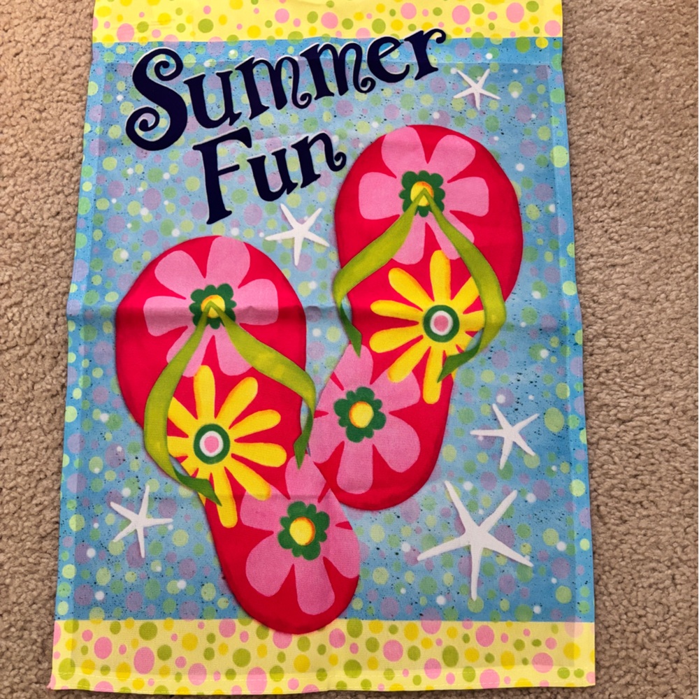 Small yard flag summer fun with Flip Flops